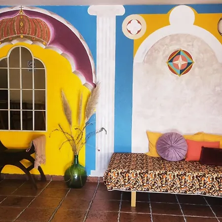 El Camin Real Nyaraló